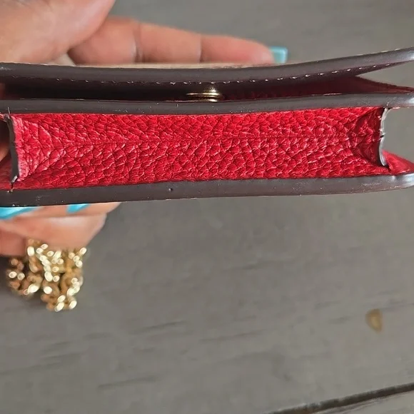 Coach Mini Beige Crossbody Bag with Gold Chain - Picture 7 of 10